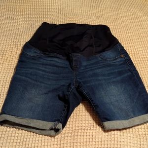 Isabel maternity Bermuda shorts